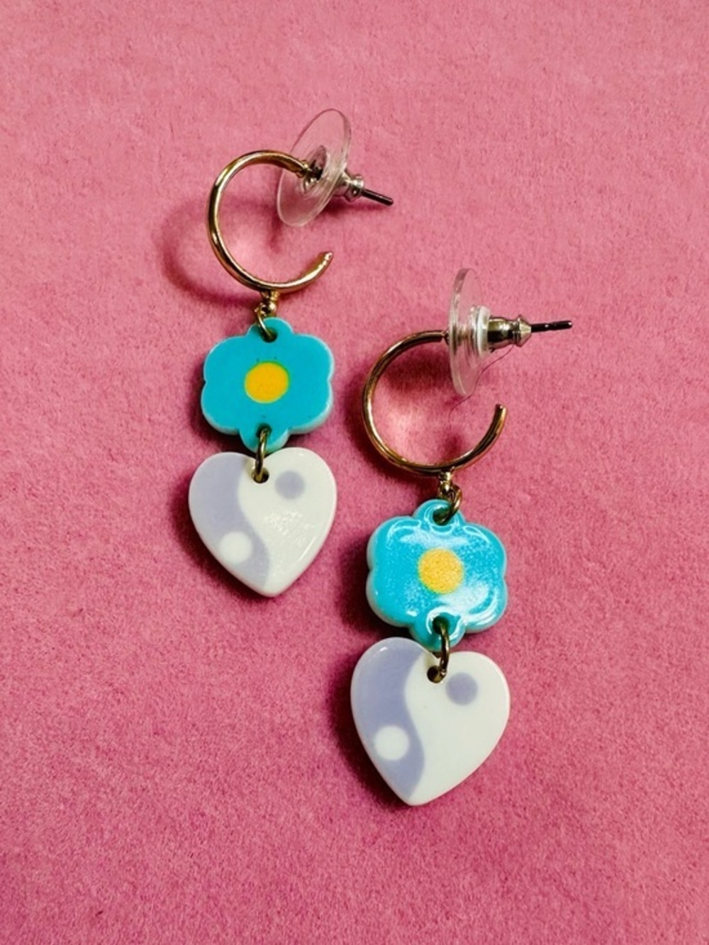 Flower & Heart Charm Dangle Earrings